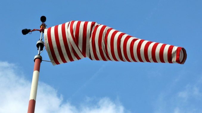 windsack windsack mit mast rot weiß